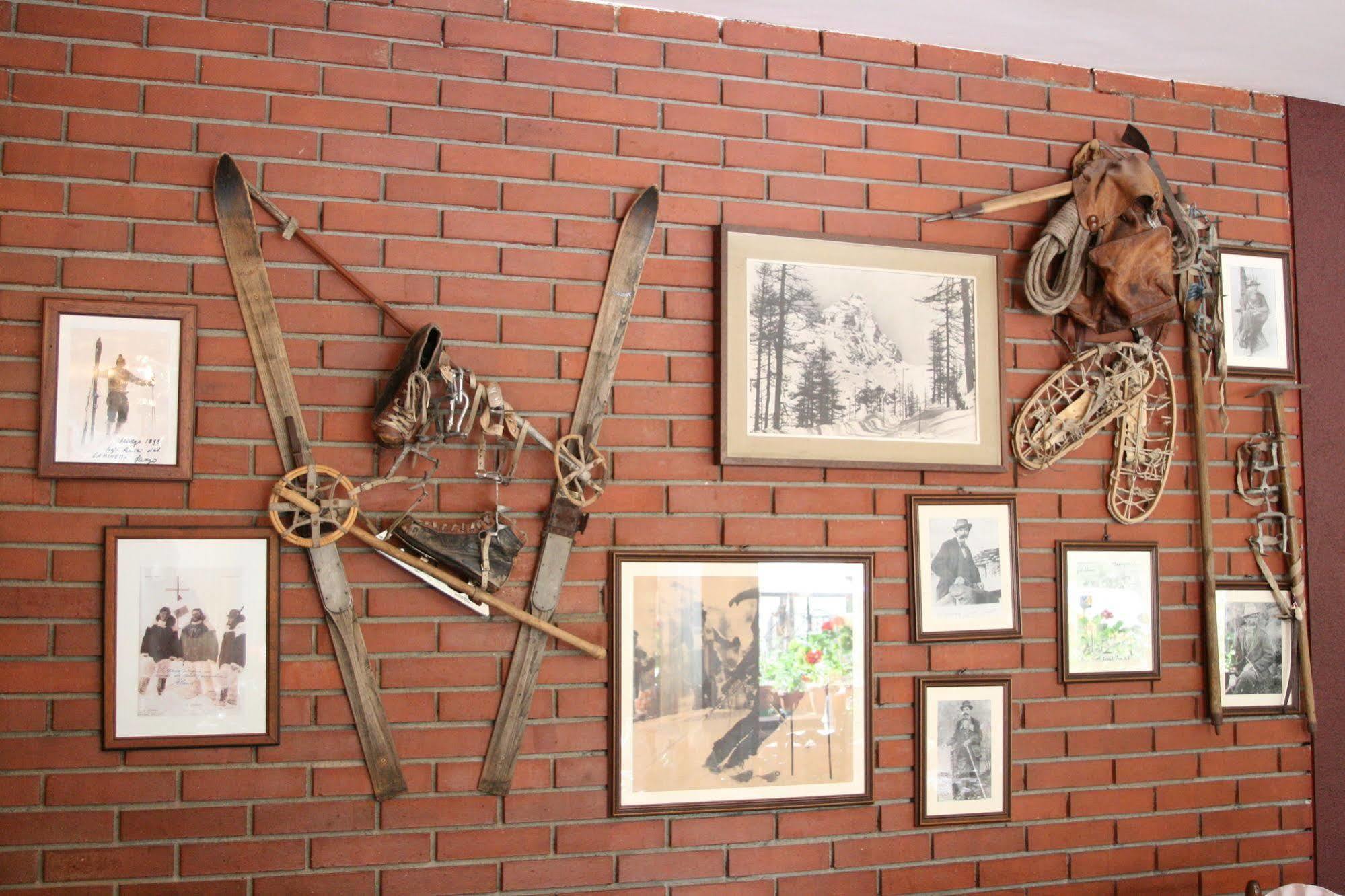 Hotel Al Caminetto วัลตูร์นอนช์ ภายนอก รูปภาพ